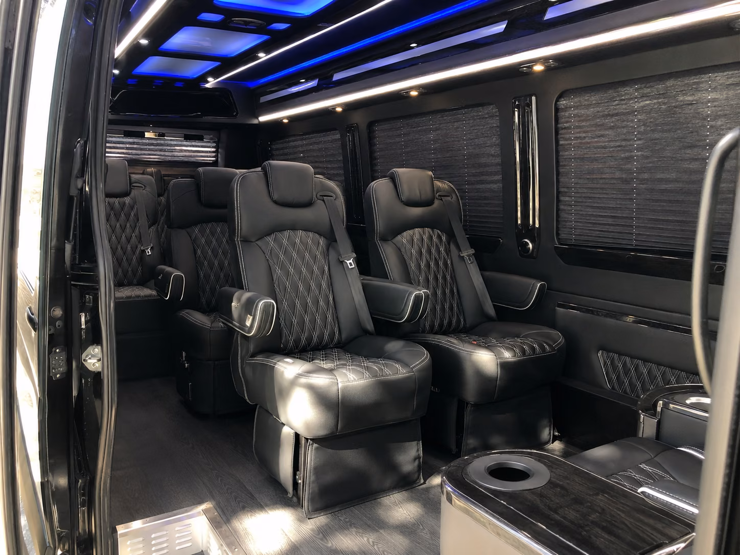 tulsa airport shuttle bus rentals for private groups
